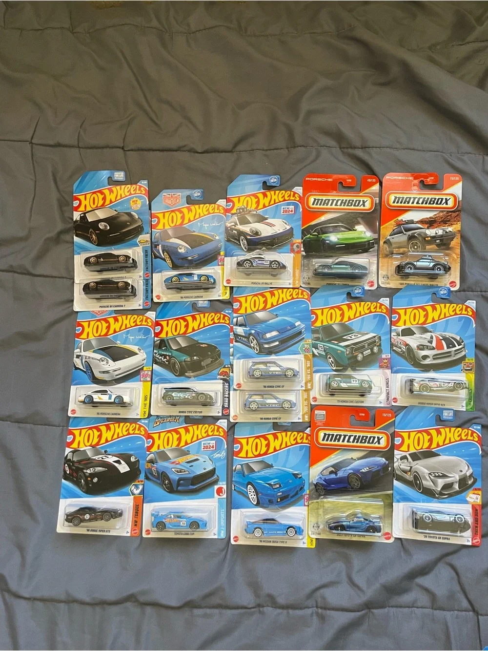Hotwheels lot of 17